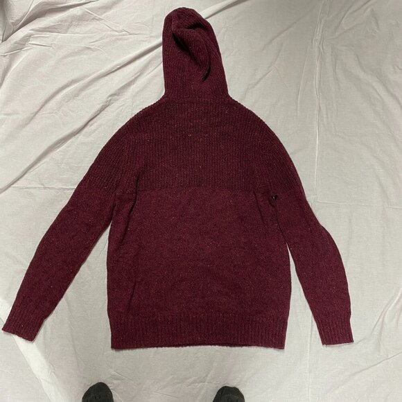 Monochromatic Hooded Sweater - American Eagle - Picture 3 of 4